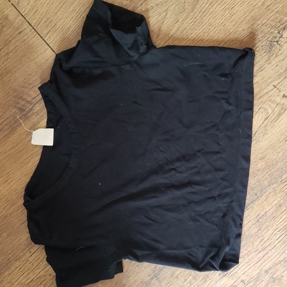 2 items; plaid skirt & crop top - Picture 2 of 4